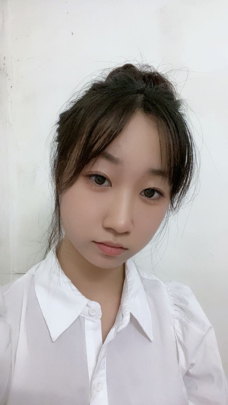 嘿嘿🍧^_^-广东省·江门市·鹤山市-抖音-平常比较喜欢拍照，需要接寄拍，会一点点修图。也会做一点短视频！
