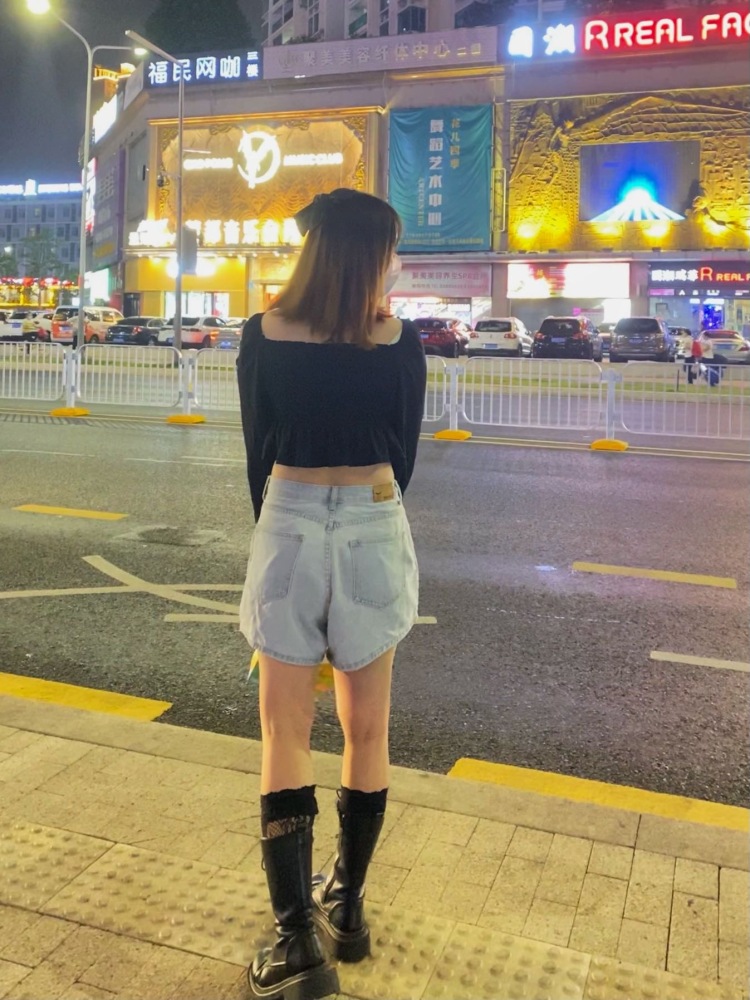 如初.-广东省·深圳市·福田区--热爱拍摄🎬 风格不限 都可以接受 能拍能p 欢迎打扰!!!