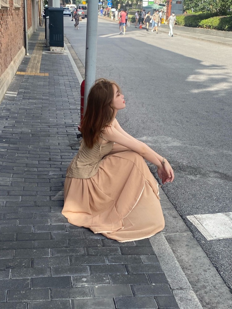 欣-上海市·上海市·浦东新区--可以接衣服 包包 鞋子 袜子 首饰等等
本人身高：165 体重94g
风格不定