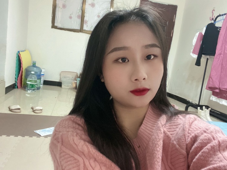 Blush.-云南省·昆明市·官渡区--身高163cm 体重53 可接寄拍 买家秀 淘宝 pdd 等都可 希望商家联系我哦