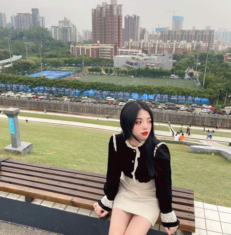 September 🍂-广东省·深圳市·罗湖区--净身161 体重100  饰品 衣服 鞋子 探店打卡 淘宝页面 买卖家秀 都可以 现自由职业者 爱拍照会修图