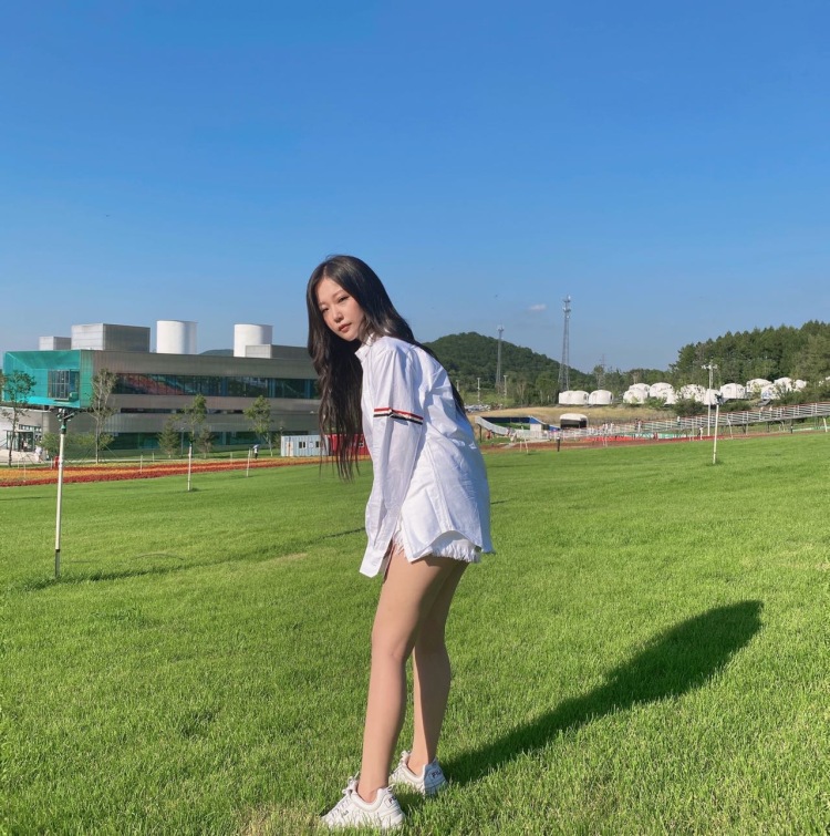 52赫兹的鲸-吉林省·长春市·南关区-抖音、微博、***-爱好唱歌、跳舞。喜欢打游戏。平时偶尔会做约拍模特。会剪辑、会修图。可盐可甜，喜欢拍照。可接约拍、寄拍、开箱等。