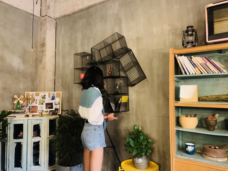 .-云南省·普洱市·思茅区-抖音，微博，***-特长是跳舞，学过几年的爵士舞，有基础的舞蹈功底。身高163，46公斤。想做寄拍