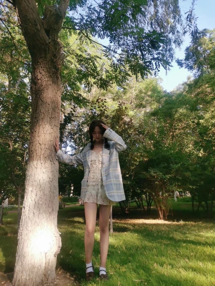 巧克丽张张包.-河南省·南阳市·卧龙区-抖音-身高172 体重60kg 在校大学生,接服饰,美妆产品寄拍,买家秀,短视频创作,会p图会拍照办事不墨迹发图快。