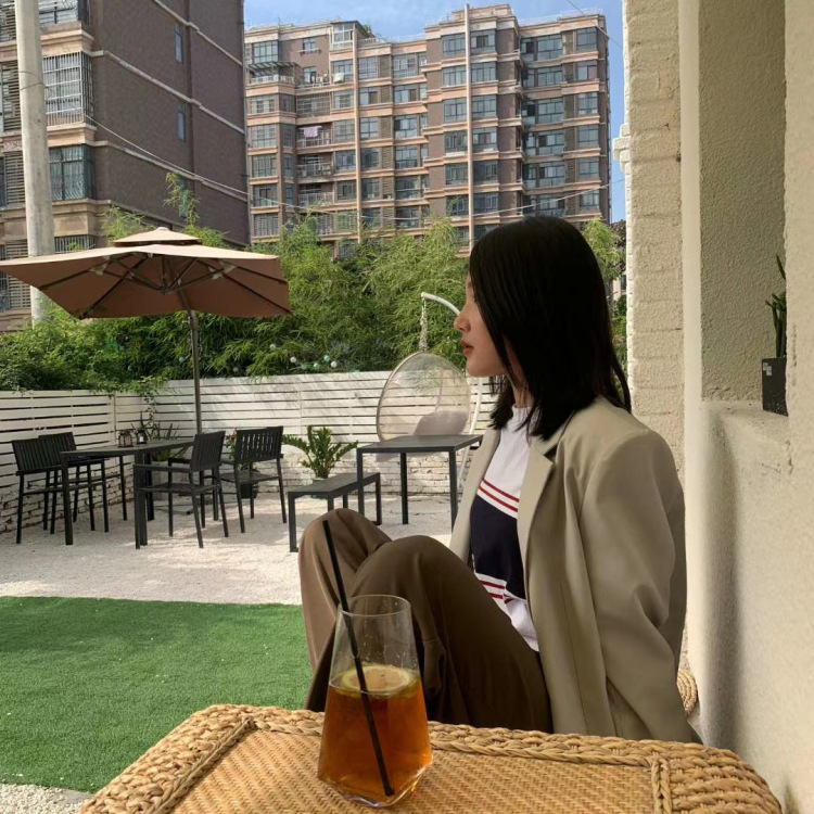 Wwy-河南省·许昌市·魏都区-抖音 ***-会搭配 爱拍照 会做图 身高172体重108
拍照高清质量高 在校学生空闲