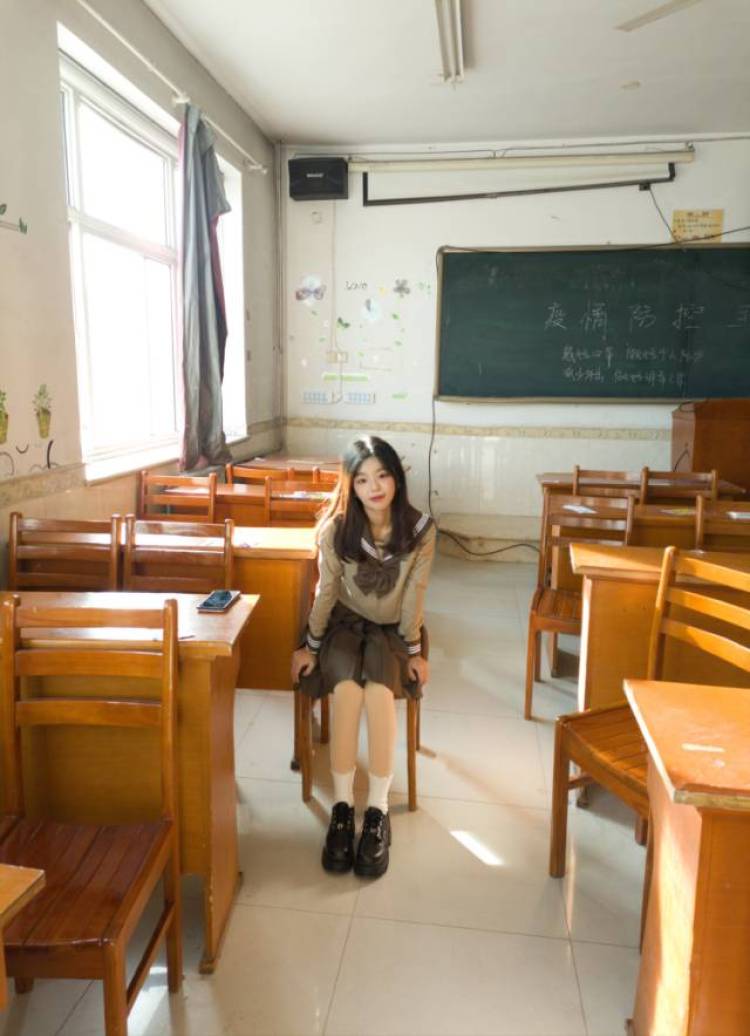 cyyy.-河北省·石家庄市·藁城区--大家好
可接寄拍 衣服 鞋子 包包 饰品 都可
热爱拍照📸 ,会p图修图
老板的满意是我前进的动力 🥰