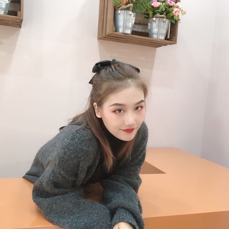 盘丝洞辣妹-湖南省·株洲市·荷塘区--身高：160 体重：96 会拍照会修图出图快.接寄拍，首饰包包衣服鞋子都可以.