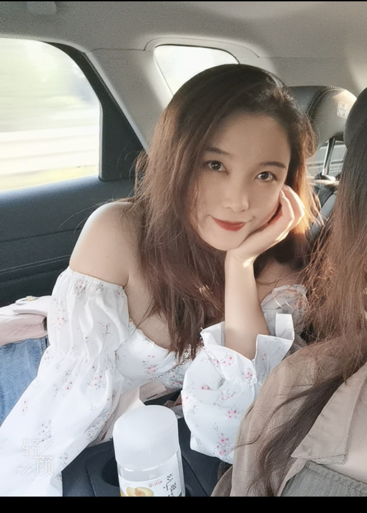 🍃女 亭🍃-广西壮族自治区·南宁市·良庆区--平面模特、服装及饰品买家秀、文案编辑、视频脚本、唱歌跳舞,没有做抖音号及***