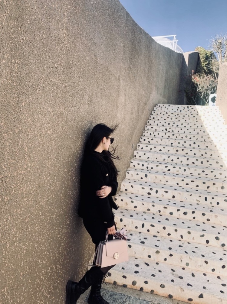 李欢喜.-云南省·大理白族自治州·鹤庆县-抖音   *** 快手-我是一名化妆师小姐姐   平时喜欢打卡旅游景点 购物狂一名    现在像接一下寄拍买家秀    抖音粉丝800多  平时也喜欢上网冲浪种草！！