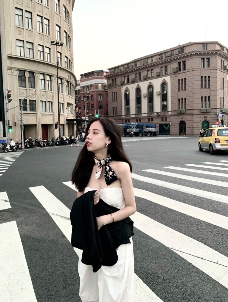 Sharon-浙江省·杭州市·萧山区--探店打卡 寄拍 测评 模特 淘宝抖音***商单都接哈~
需要的商家都可以dd我
微博***全平台id:五粒霜