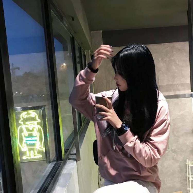 椰蓉布叮-山东省·青岛市·城阳区-抖音/快手/***-会拍照、p图、剪辑视频
做事不磨叽,说干就干!
接寄拍(身高170体重49鞋码39)衣服、饰品、美瞳都可~