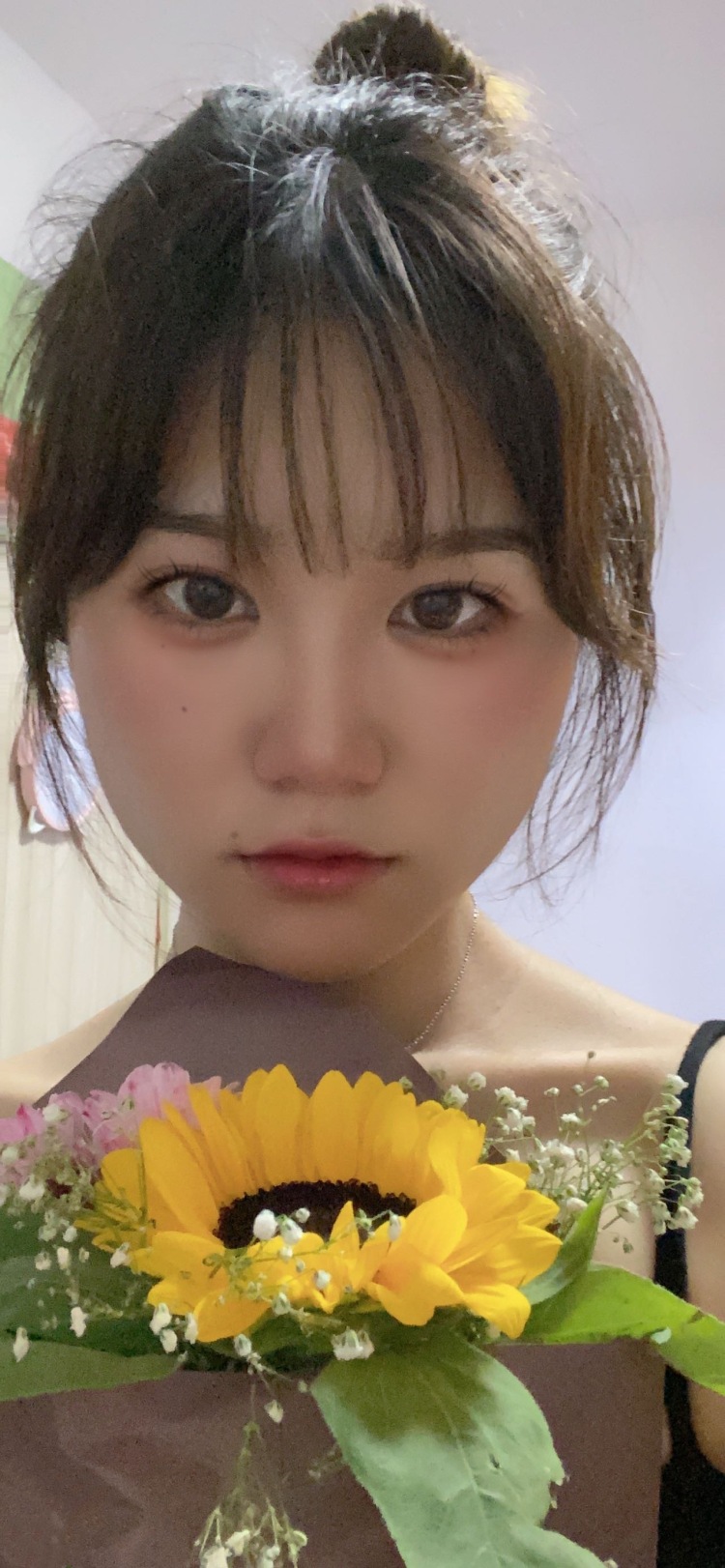 二十四桥的月亮-江苏省·苏州市·吴中区-抖音,微博,***,B站-接买家秀,或礼仪模特,165 50kg,比例好会穿搭,风格多变