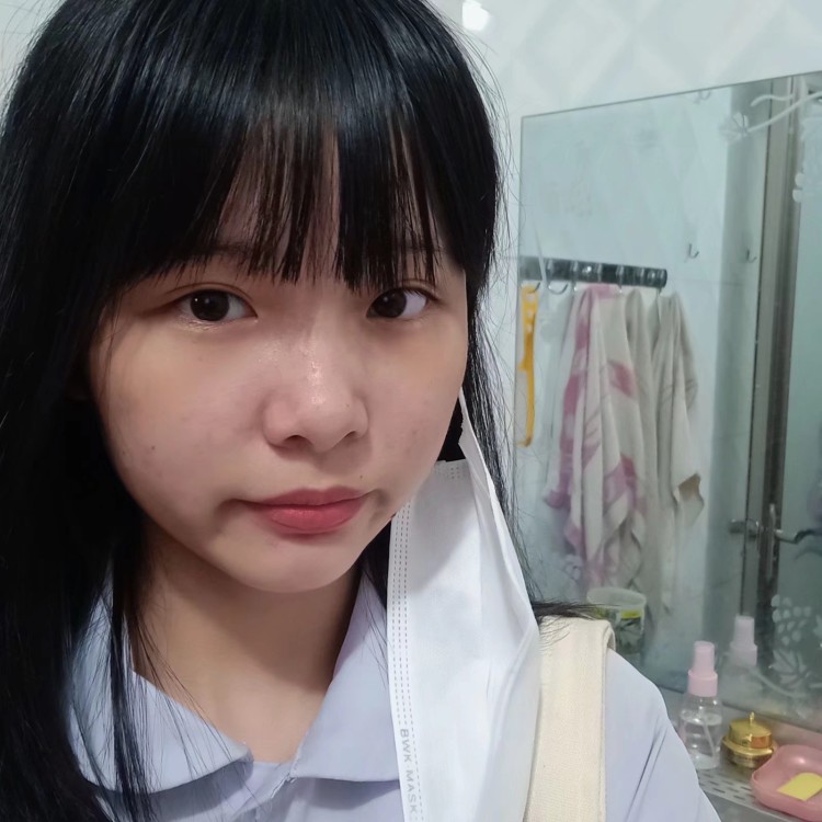 林平安-湖南省·长沙市·岳麓区-b站 *** 抖音 微博-广告专业在读，懂视觉营销的重要性，会自拍也会拍产品图，拍照会打光和找角度，图片注重清晰自然，修图痕迹较小。身高155体重41kg，身材苗条。