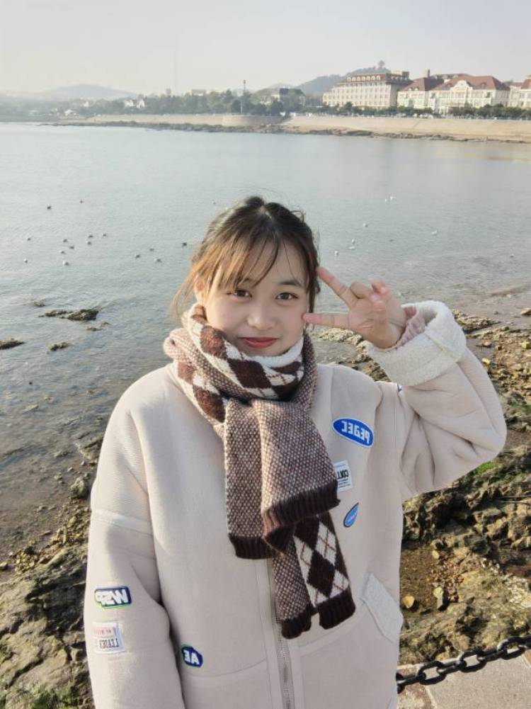 Fei·er-山东省·青岛市·崂山区-***-喜欢拍照,精通ps,喜欢美美的照片,有小小的粉丝圈。本人161左右,52kg,诚信接单,骗子勿进。