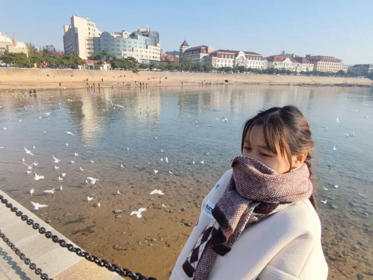 Fei·er-山东省·青岛市·崂山区-***-喜欢拍照,精通ps,喜欢美美的照片,有小小的粉丝圈。本人161左右,52kg,诚信接单,骗子勿进。