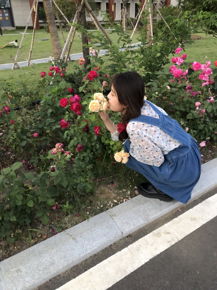 睁一只只眼鸭-浙江省·杭州市·上城区--大家好!我是雷蛋蛋
可接送拍 寄拍 买家秀 拥金单 网拍模特 饰品 产品试用等🌟
也可以根据商家要求拍
合适可以联系我 诚心合作
身份:网红带货
年龄:22
身高:172
体重:60kg
坐标:浙江省