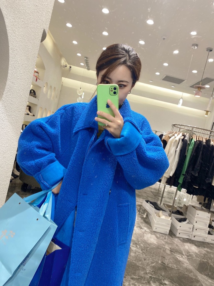 💕三颗小石子-天津市·天津市·滨海新区-抖音微博***快手-身高166 体重52kg 鞋码36
接寄拍,服装 包包 鞋子各种装饰品(假睫毛 美瞳 耳饰 项链 帽子)
还阔以有宠物的哦~