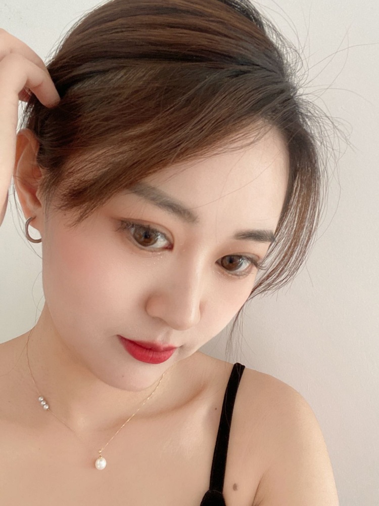 💕三颗小石子-天津市·天津市·滨海新区-抖音微博***快手-身高166 体重52kg 鞋码36
接寄拍,服装 包包 鞋子各种装饰品(假睫毛 美瞳 耳饰 项链 帽子)
还阔以有宠物的哦~