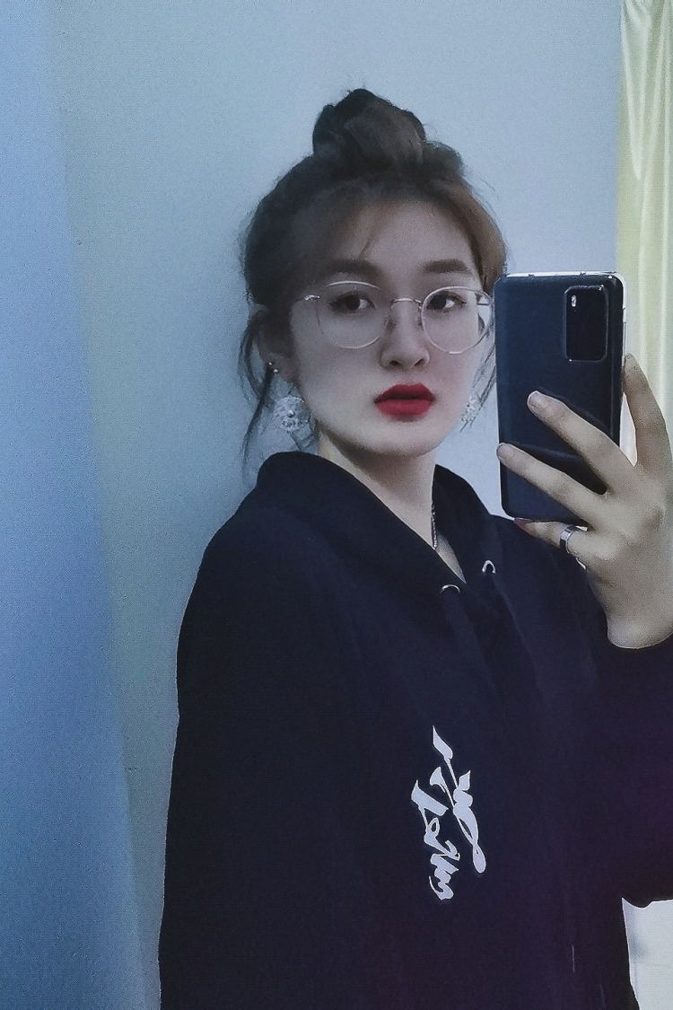 其乐-内蒙古自治区·呼和浩特市·和林格尔县-抖音 微博 *** -寄拍 买家秀 什么风格都可以 会p图 身高172体重116
