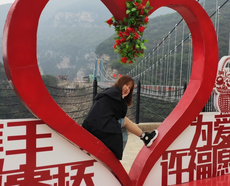 陆缘其笙-山西省·临汾市·尧都区--可以简单P图
可以接衣服,鞋子,包包,饰品,化妆品
都可价格协商