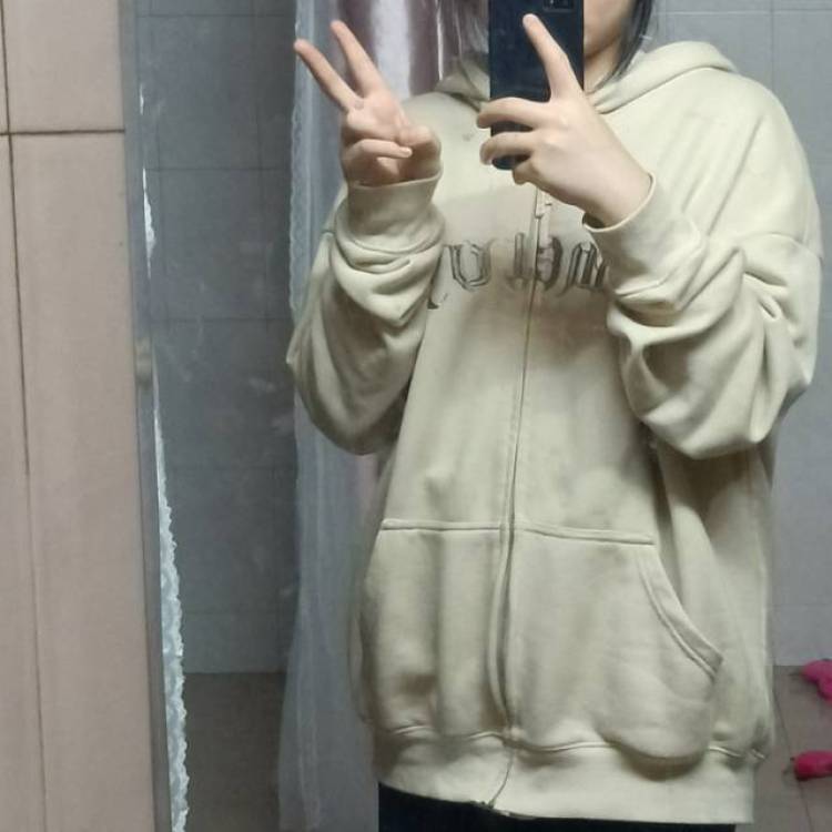 秦-重庆市·重庆市·沙坪坝区-快手抖音小红薯-学生 寄拍 唱歌跳舞 可以app推广 买家秀看见了可以选我!可以更好的帮你们推广 做一个销量