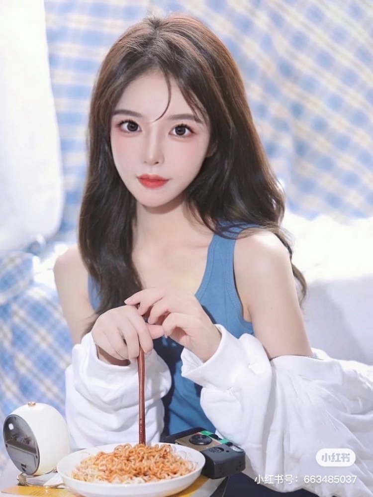 Emma🇨🇳-山东省·青岛市·市南区--166cm 44kg
会拍照会修图，寄拍，鹏拍，外景都可
抖音推广