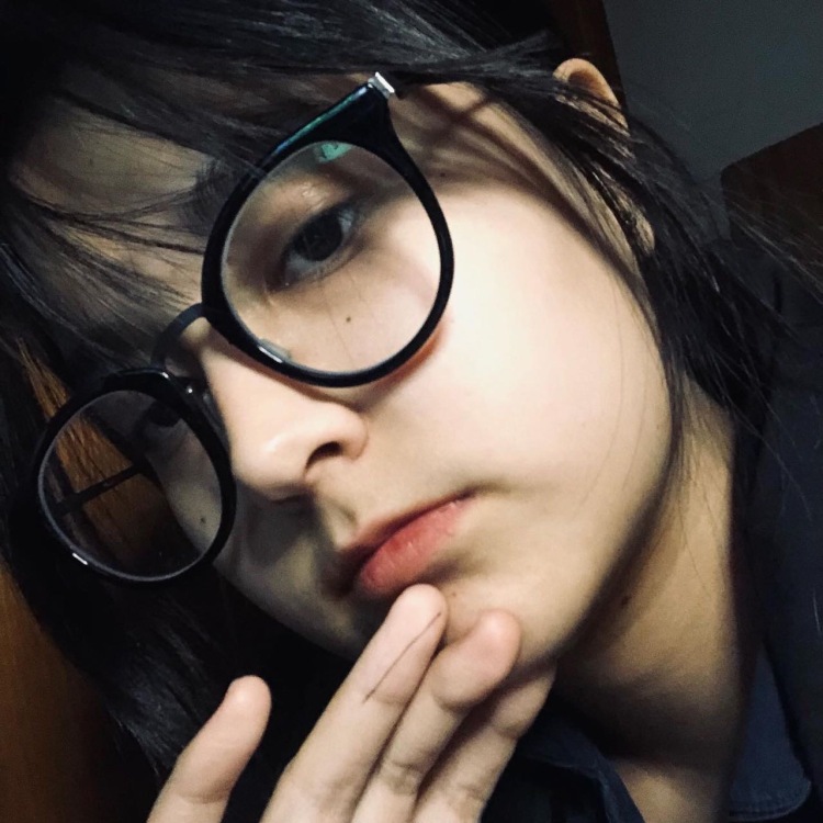 ·u-新疆维吾尔自治区·巴音郭楞蒙古自治州·库尔勒市--167·50
有点肉嘟嘟 会拍照 会p图 
接衣服 美瞳 鞋子 饰品等等的寄拍哦
可发小🍠 🍑宝