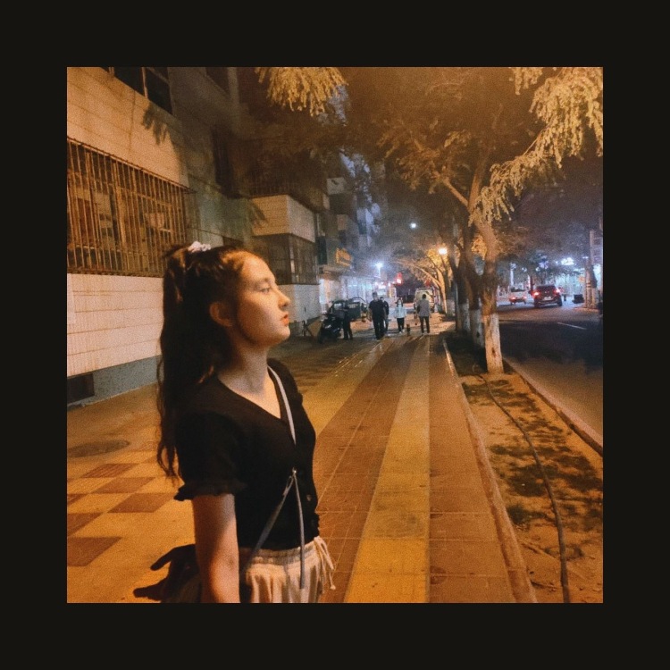 ·u-新疆维吾尔自治区·巴音郭楞蒙古自治州·库尔勒市--167·50
有点肉嘟嘟 会拍照 会p图 
接衣服 美瞳 鞋子 饰品等等的寄拍哦
可发小🍠 🍑宝