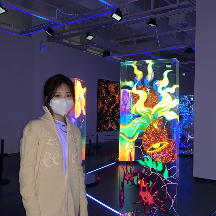 一-甘肃省·兰州市·安宁区--接寄拍,衣服、饰品都可,可接情侣款
什么风格都能驾驭
身高165体重52