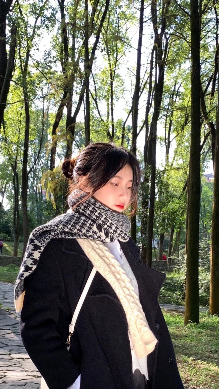 穗穗念-湖南省·永州市·零陵区-快手抖音知乎***最右-im搞笑女 兴趣是拍照爱好是p图 想接寄拍 流量推广 买家秀 短视频创作什么的!!