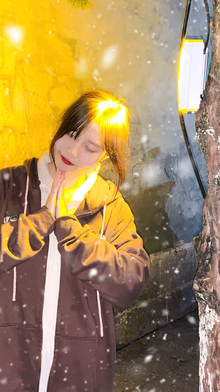 穗穗念-湖南省·永州市·零陵区-快手抖音知乎***最右-im搞笑女 兴趣是拍照爱好是p图 想接寄拍 流量推广 买家秀 短视频创作什么的!!