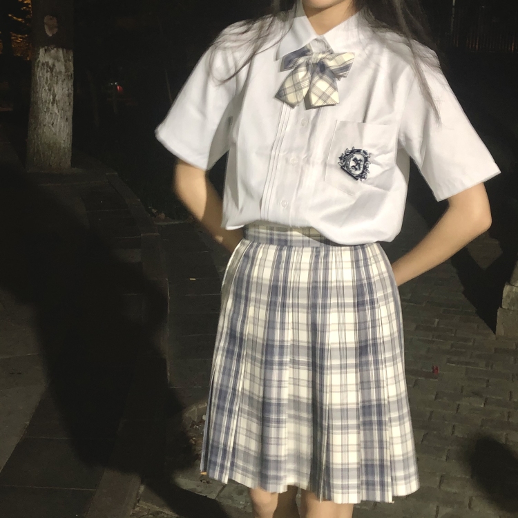 Ti-湖南省·郴州市·北湖区-***-164 92 喜欢拍照 📷
想尝试不同的风格、接受买家秀、鞋码37
想接寄拍(饰品、衣服、帽子、裙子等等)
也会简单的p图。
