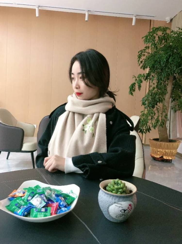 happiness🍃-河南省·郑州市·中原区--接寄拍,送拍,会P图会拍照,可拍视频等,买家秀 卖家秀 。