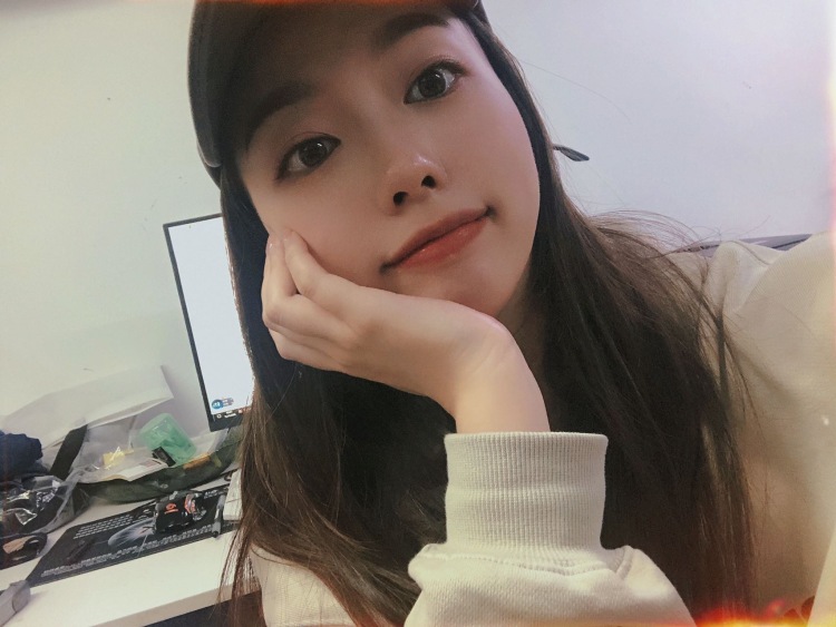 Momo-浙江省·温州市·瑞安市--可接寄拍衣服,饰品,美妆,护肤,包包,鞋子。开箱测评,买家秀。