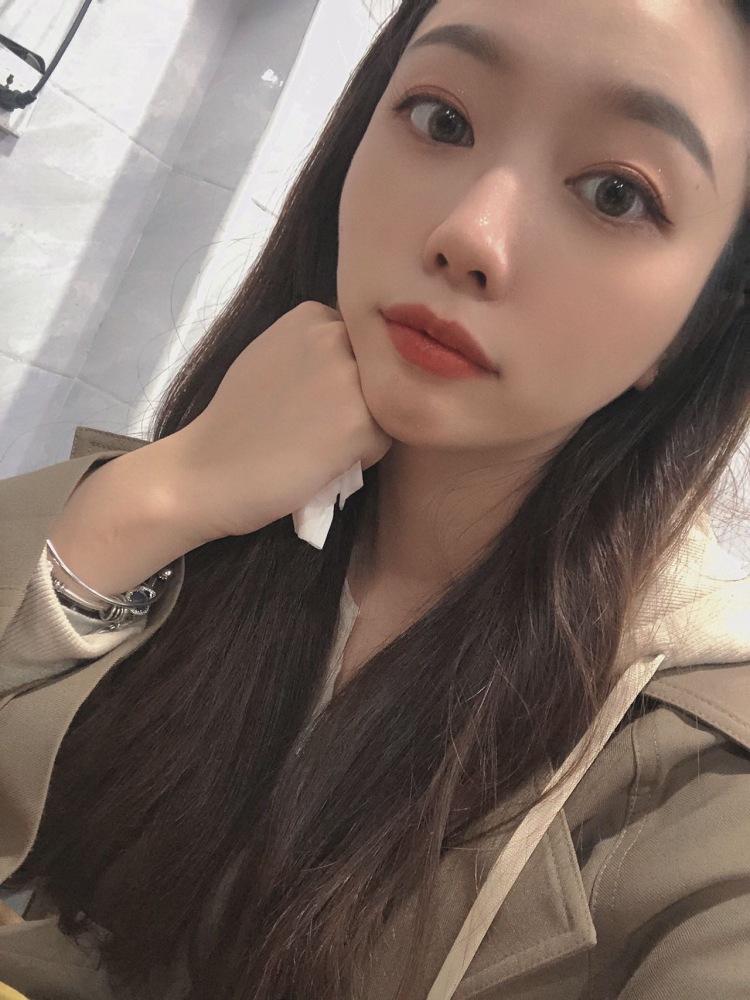Momo-浙江省·温州市·瑞安市--可接寄拍衣服,饰品,美妆,护肤,包包,鞋子。开箱测评,买家秀。