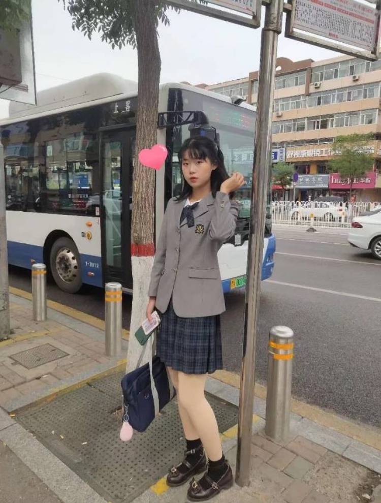 ddy001-山西省·太原市·小店区--想接寄拍的单合适就接，可看情况免费接，因为是新人接实名认证了的单子，以防上当希望可以得到谅解，本人很好说话的