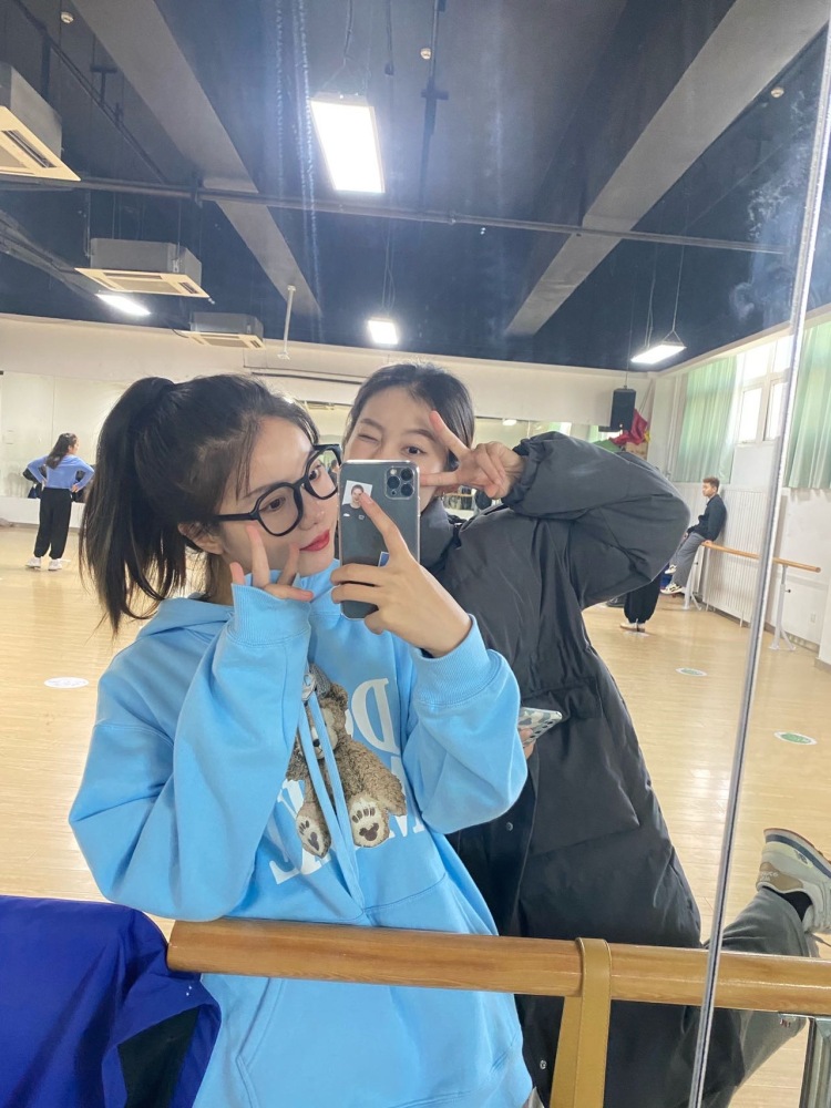 77-河北省·衡水市·桃城区-抖音 606-是一名在读大学的舞蹈生 身高166体重98 接单接单!!!!!!!!抖600➕