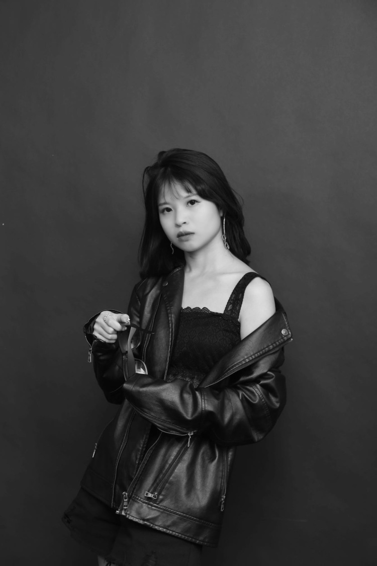 小橘.-重庆市·重庆市·渝北区-快手-各种寄拍都可接,欢迎打扰
本来身高155,体重目前82
喜欢拍照,会p图,穿搭也ok