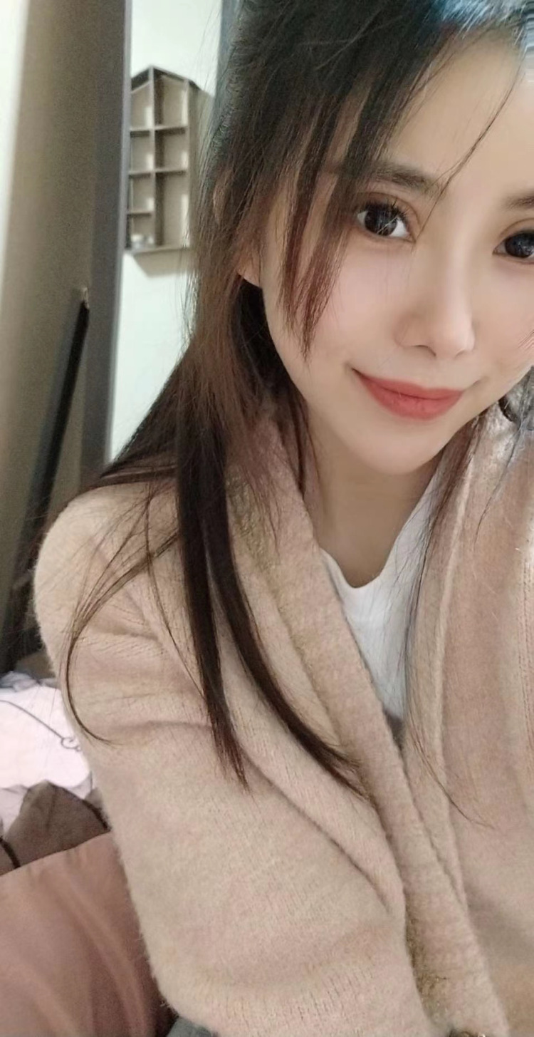 意中人-河南省·郑州市·金水区-抖音-可以买家秀,可以是包包、鞋子、衣服、饰品、帽子等等,短视频也可