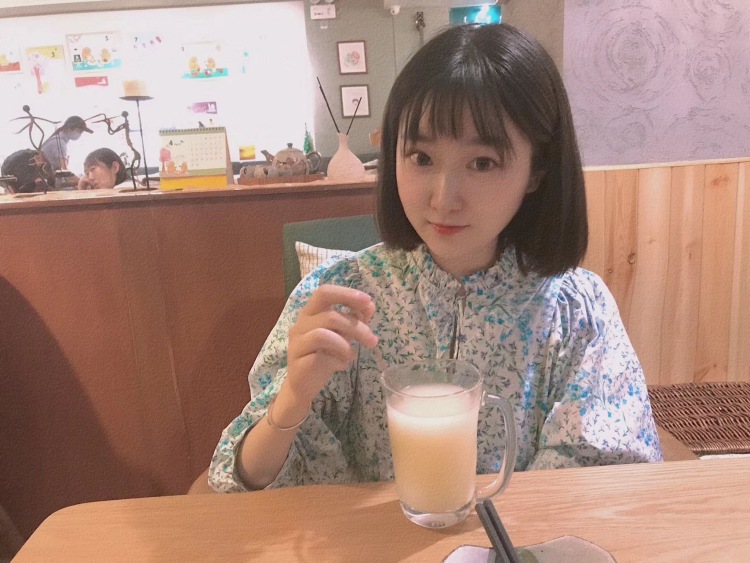 🍄-北京市·北京市·石景山区--本人158 96斤 喜欢穿搭,风格均可,衣服鞋子包包饰品均可,价格可议🐰