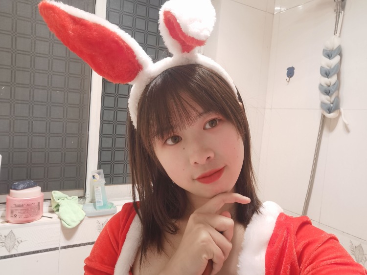 南南-浙江省·湖州市·长兴县-抖音。***。-喜欢拍照 会p图。接拍服装 化妆护肤 饰品都可。儿童类也可以。亲子也可。买家秀,直播带货等都可以。全天在线。