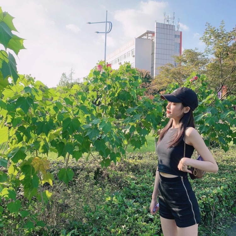 好运小笼包-四川省·成都市·新都区-好运小面包-168 93斤,腰围59 可接寄拍,衣物单品首饰都可以,出图快