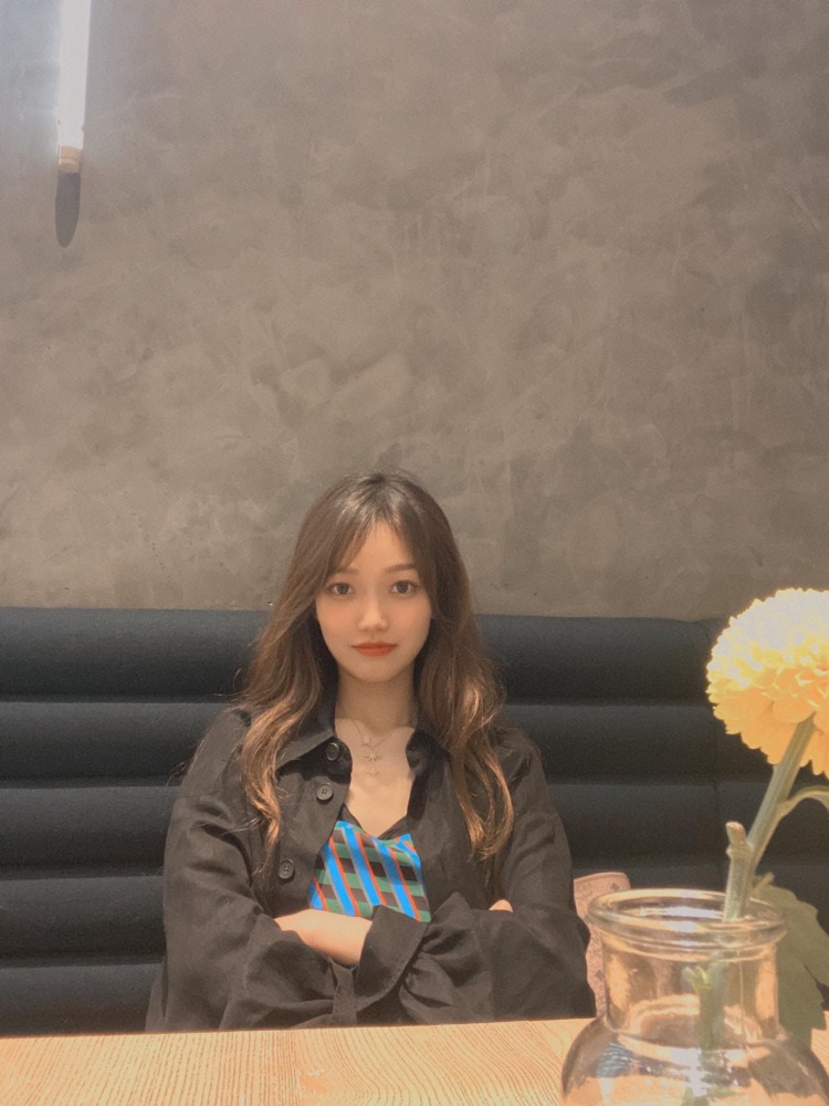 豆豆-广东省·深圳市·罗湖区-抖音***微博-Hi大家可以叫我豆豆子
喜欢拍照 美食 p图
接寄拍 买家秀 
服装 饰品 家居类均可 风格均可尝试
老板私聊我 随时接单 时间自由
艺名：豆豆子
身份：带货主播
年龄：23
身高：163CM
体重：