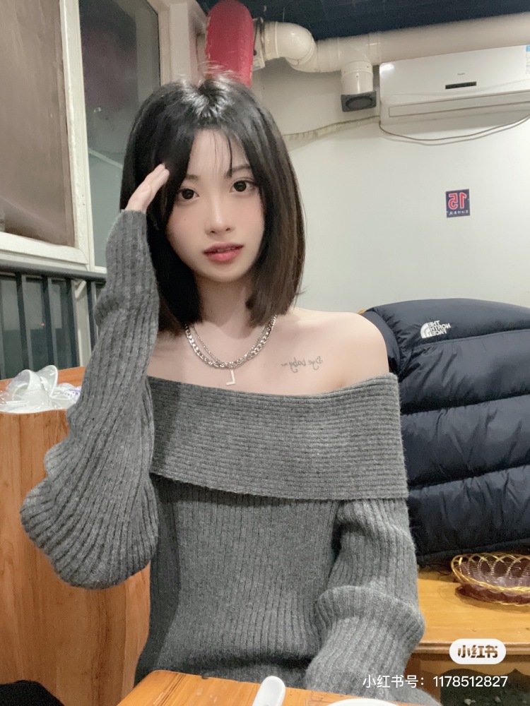 年年-河南省·焦作市·武陟县-***-素人寄拍  淘宝寄拍 想接一些衣服类 出图快 酬金低 身高169 90斤 照片如下 需要请合作谢谢
