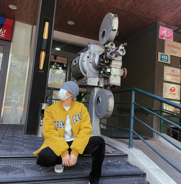 🦙-上海市·上海市·浦东新区-抖音 ***-我要接单拉
身高165 体重90 身高可P
 可接寄拍，时间自由