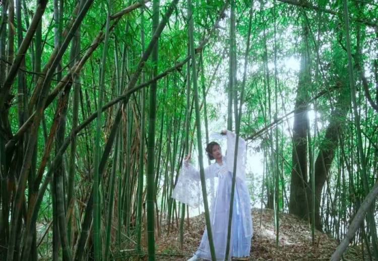 香草味の布丁-江西省·赣州市·南康区-抖音-接寄拍啦,精选买家秀,服装帽子鞋子首饰发饰包包都可以哦!商家有需要的话联系我哈。