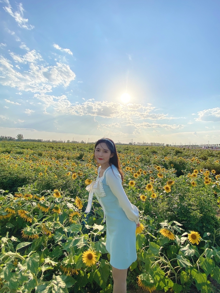 娜娜-山西省·晋中市·太谷区-抖音 微博 ***-接寄拍,服装、饰品、鞋子等都可以。各种风格都可以尝试,有意者私聊,谢谢