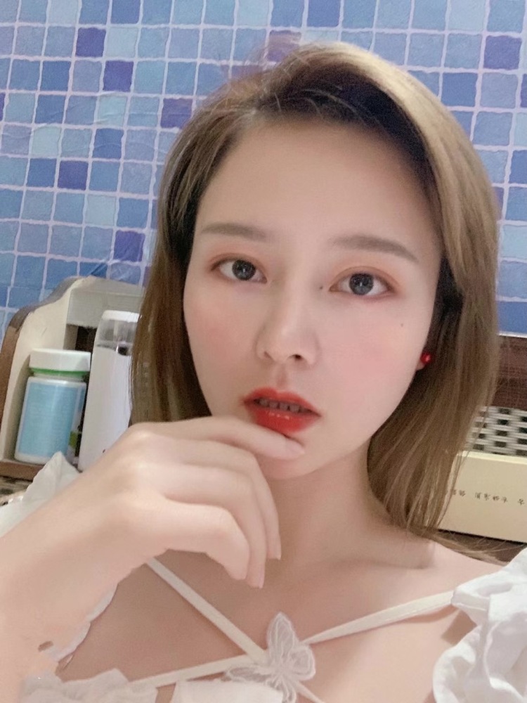 -陕西省·西安市·新城区--诚信诚意想做寄拍模特,🍑宝,PDd
身高158 体重90斤
风格不被定义