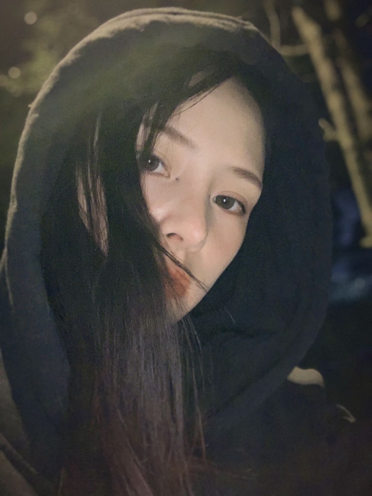 -陕西省·西安市·新城区--诚信诚意想做寄拍模特，🍑宝，PDd 
身高158 体重90斤
风格不被定义