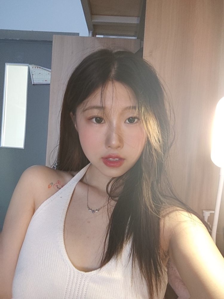 玫瑰引力-辽宁省·沈阳市·和平区--可接穿搭美妆测评 服装寄拍送拍 探店打卡 很爱拍照修图 拍到你满意修到你满意
